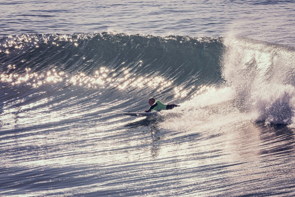 parasurfer on waves in california